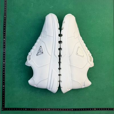 Prada Sneakers Low-top triangle-logo — 16