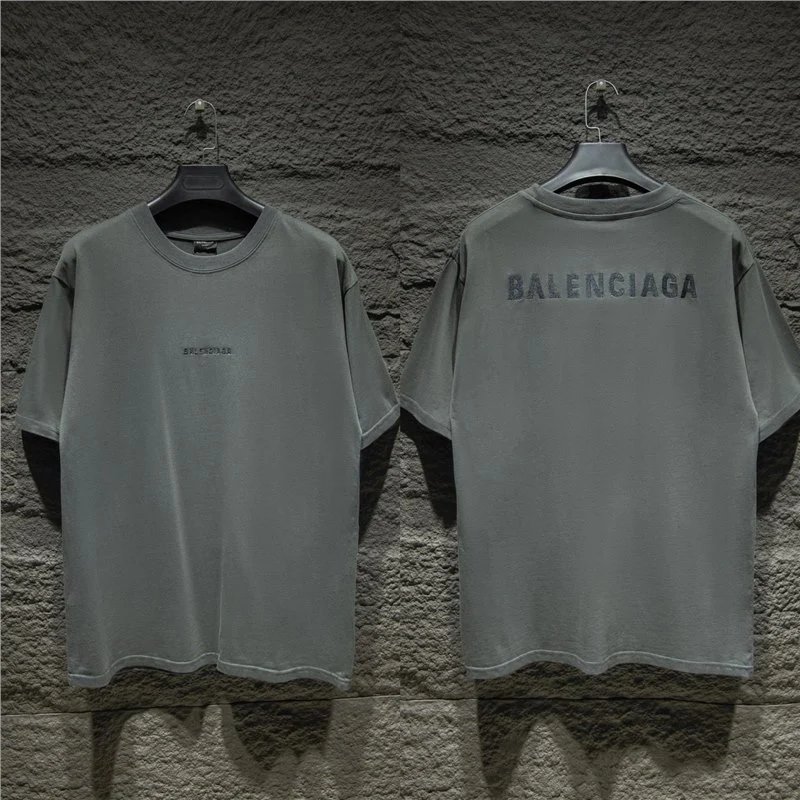 Balenciaga T-Shirts Logo Graphic Oversized Short-Sleeve T-Shirt — 5033 Sophisticated Gray