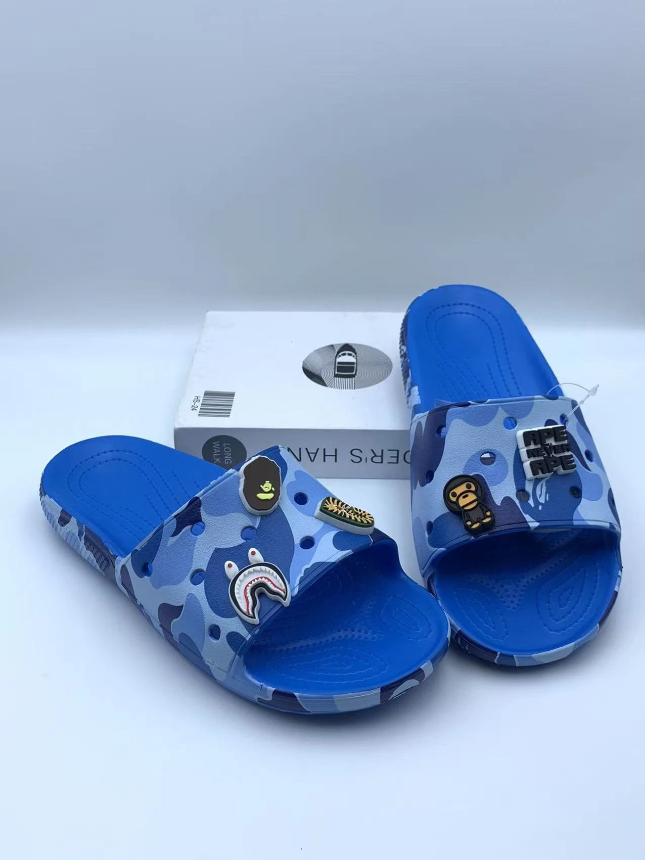 BAPE Slippers Camouflage Slide Sandals with Graphic Charms — Camouflage ape blue-bag