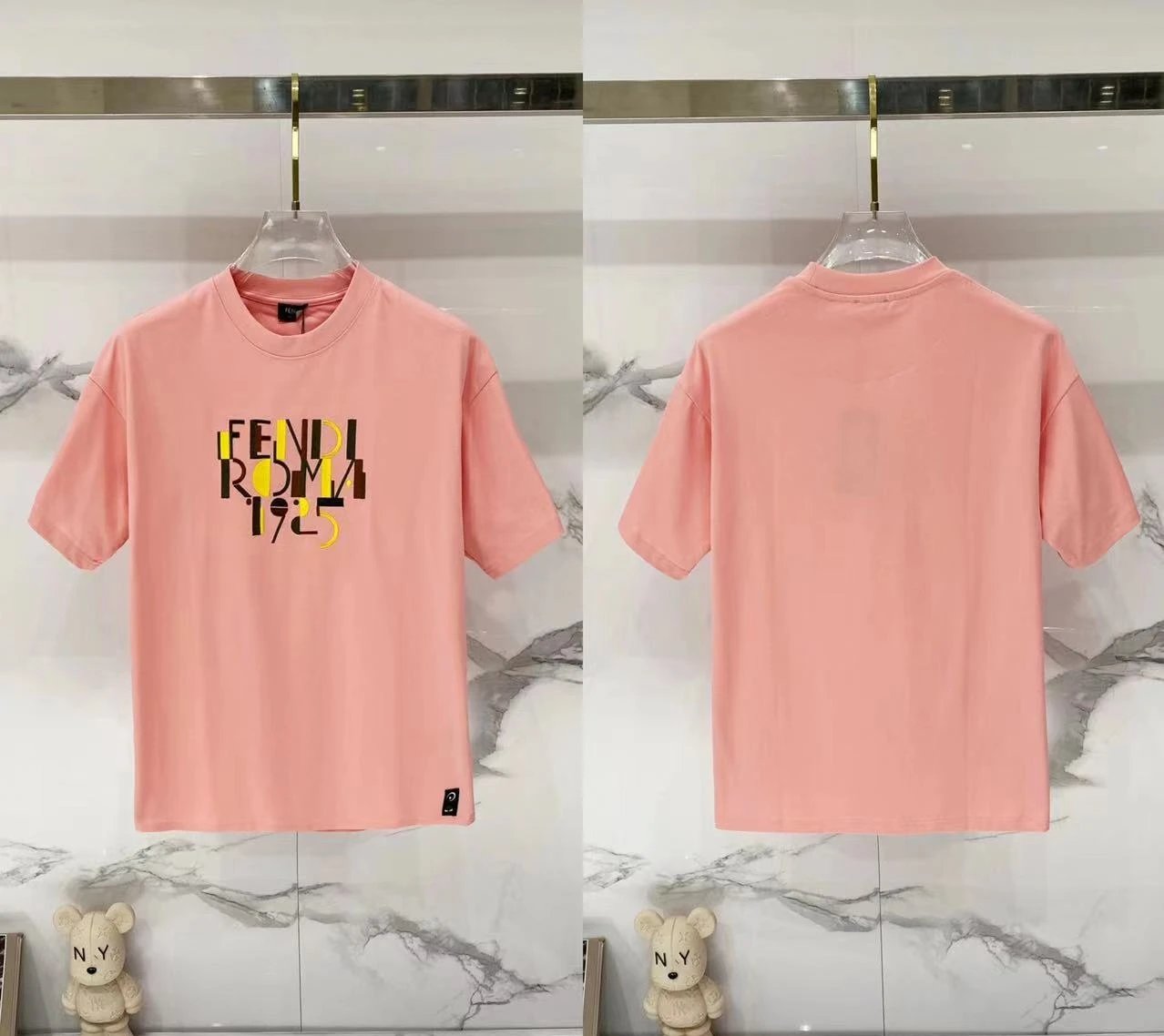 Fendi T-Shirts Loose-fit crew-neck short-sleeve T-shirt — F 013 embroidered pink