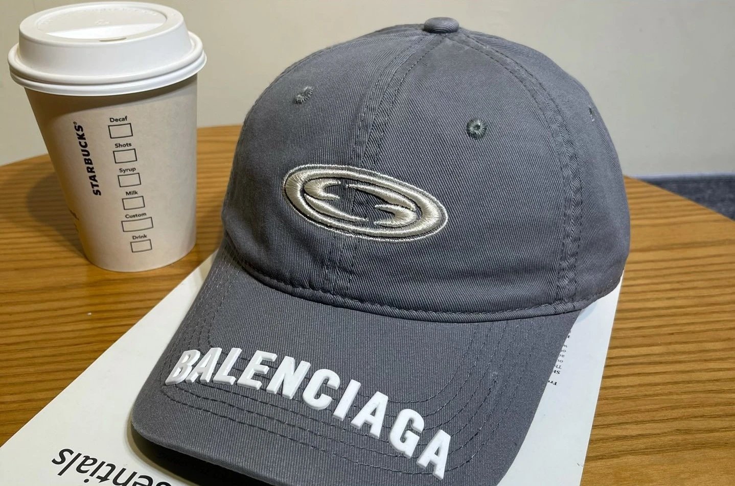 Balenciaga Hats Embroidered logo baseball cap — 01-2