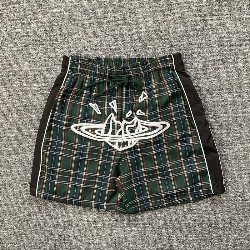 Broken Planet Shorts Graphic and plaid — 8297 Green