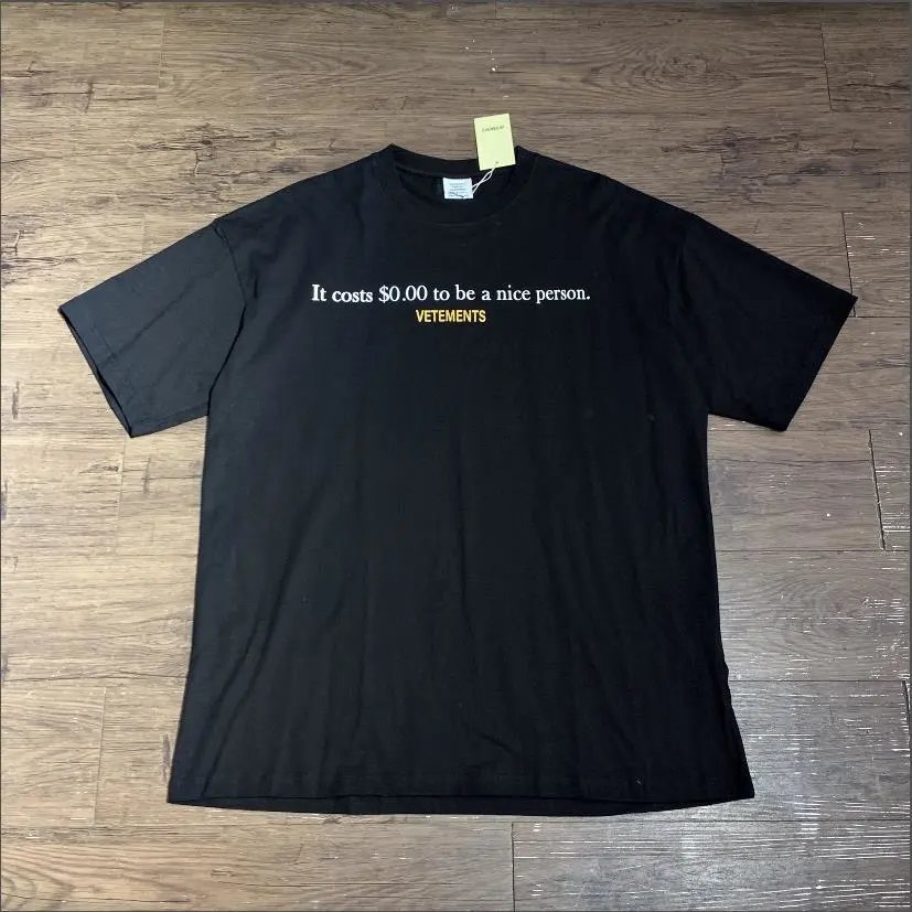 Vetements T-Shirts Graphic Print — 20