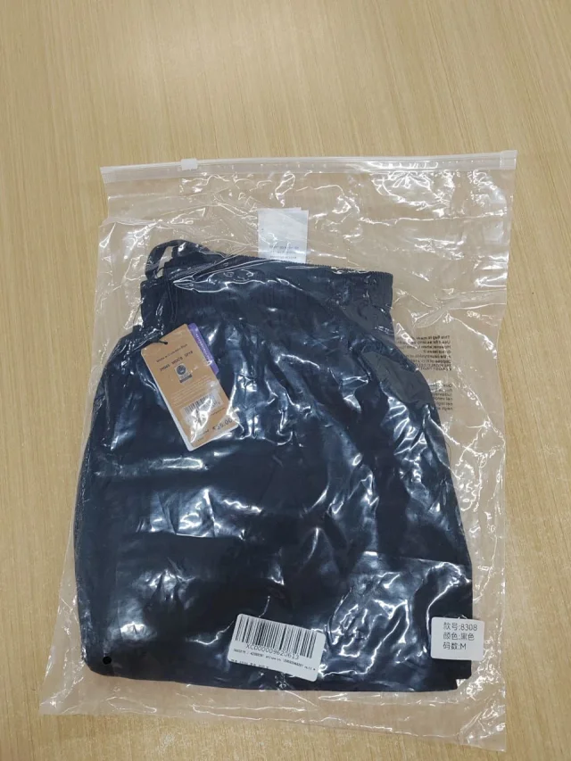 Patagonia Shorts Baggies with Elastic Waist product detail image 11