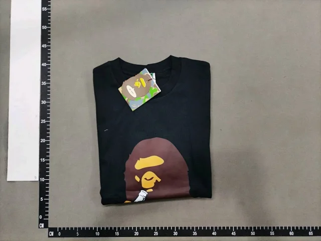 A Bathing Ape T-Shirts Head Graphic Short-Sleeve T-Shirt product detail image 4