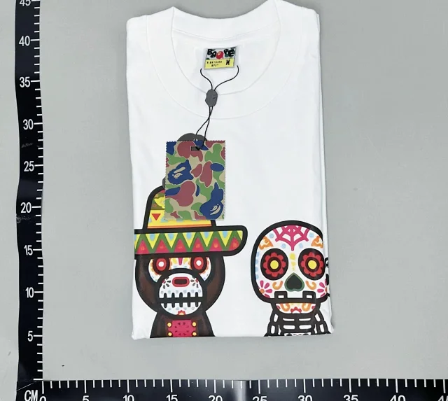 BAPE T-Shirts Short-Sleeve Graphic Print product detail image 2