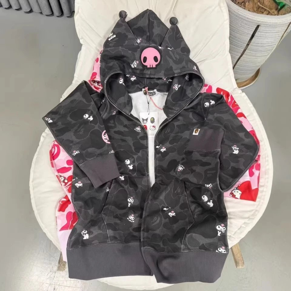 A Bathing Ape Hoodies & Sweatshirts Shark full-zip camouflage hoodie — Black Sanrio