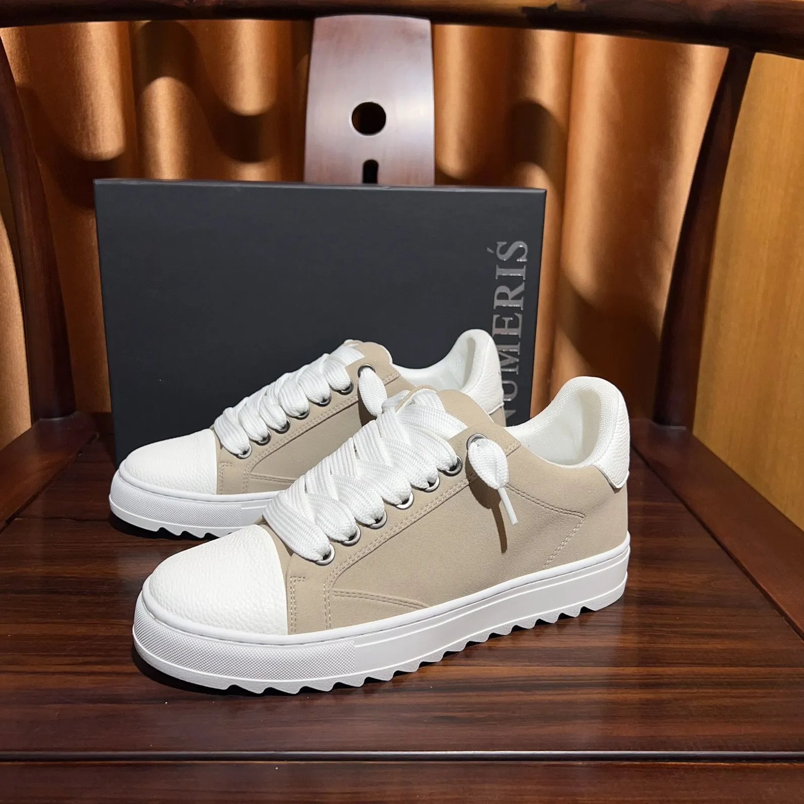 Numeris Sneakers Atelier low-top lace-up — Apricot color