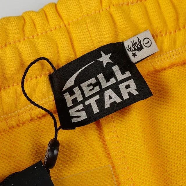 Hellstar Hoodies & Sweatshirts Graphic quarter-zip sweatshirt product detail image 10