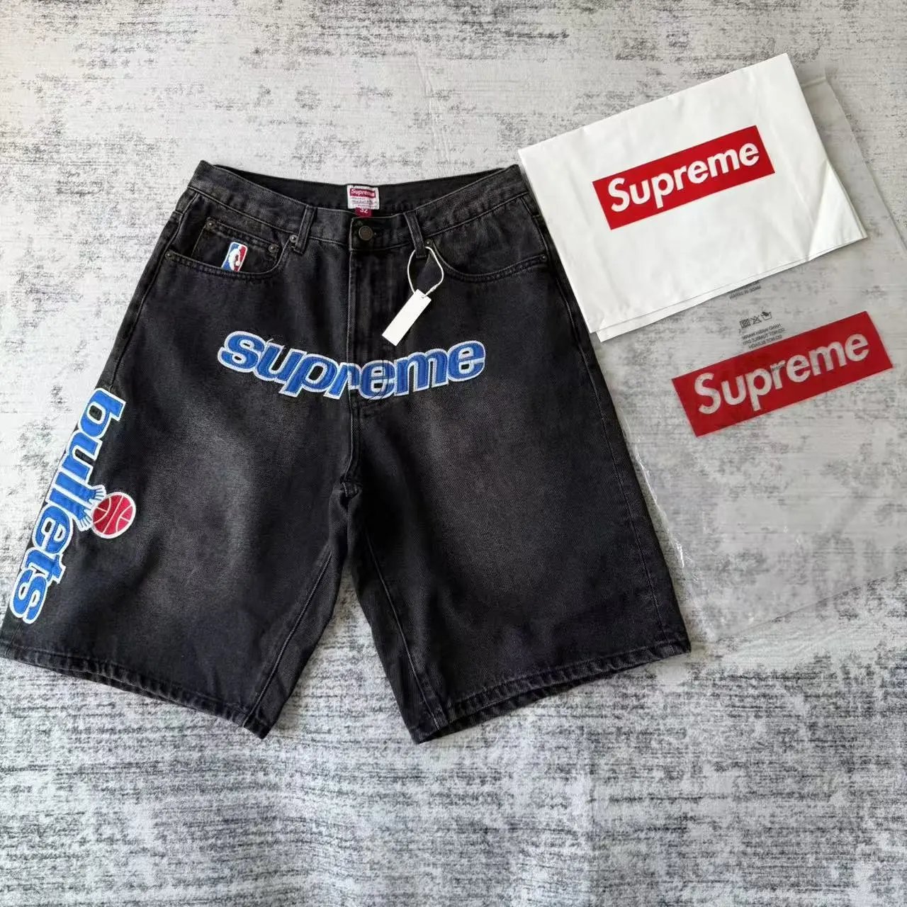SUPREME 26SS Bullets Baggy Denim Shorts 