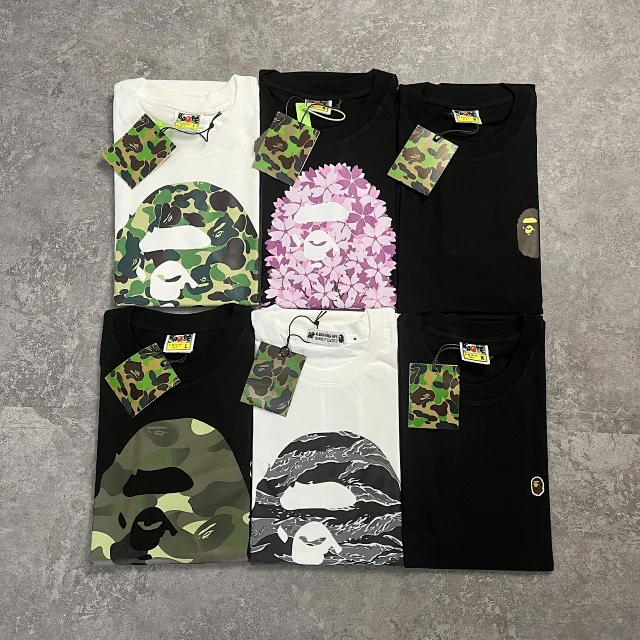 BAPE T-Shirts Short-Sleeve Graphic T-Shirt product detail image 3