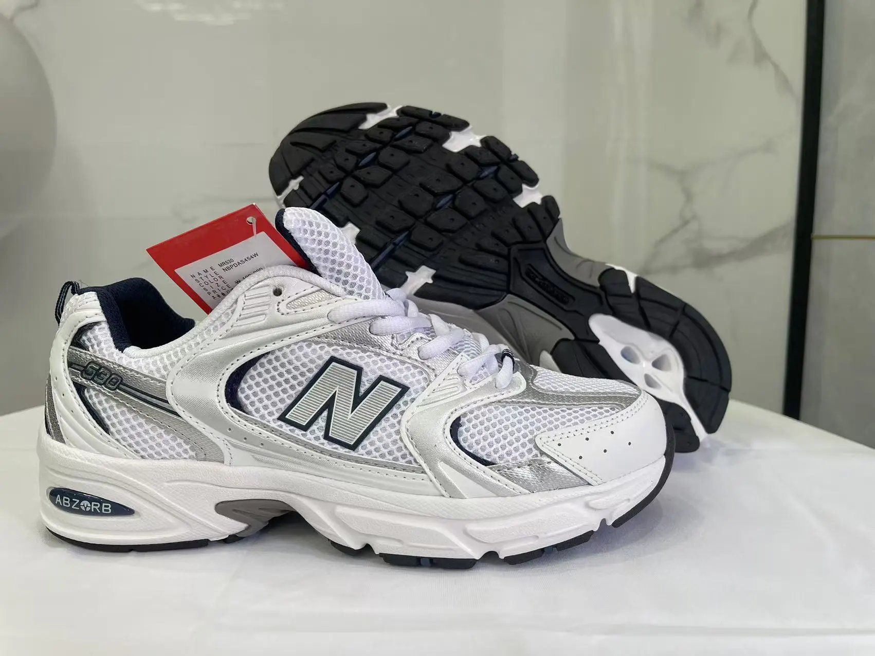 New Balance Sneakers 530 — 10