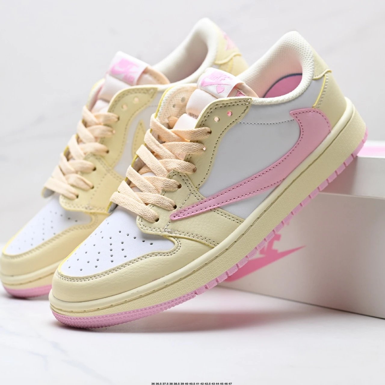  Travis Scott x Air Jordan 1 L