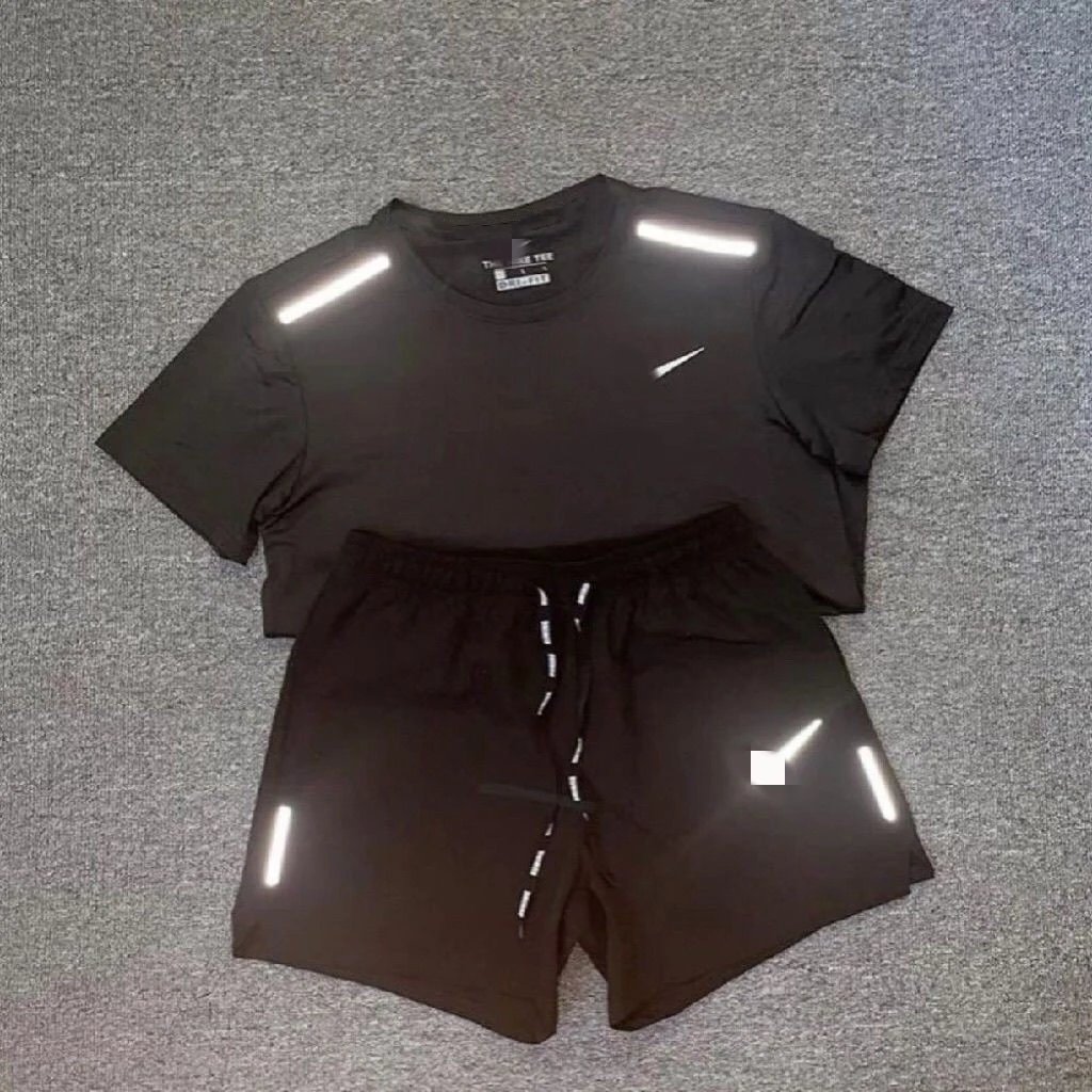 [Reflective Swoosh Short-Sleeve + Shorts] Black Set
