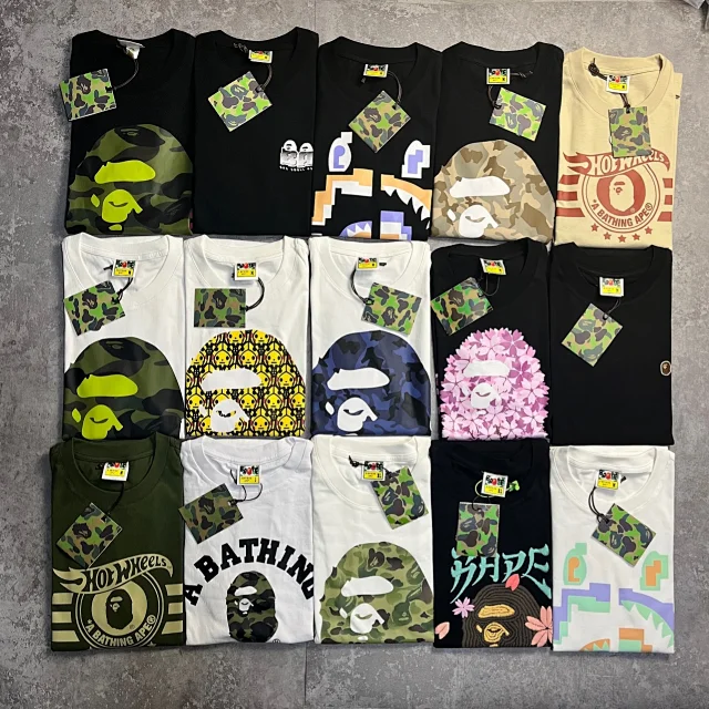 BAPE T-Shirts Short-Sleeve Graphic T-Shirt product detail image 2