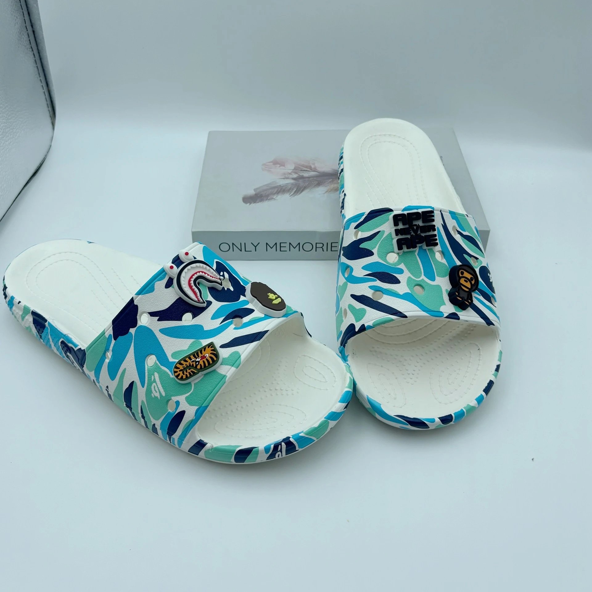 BAPE Slippers Camouflage Slide Sandals with Graphic Charms — Camouflage ape blue and white-bag