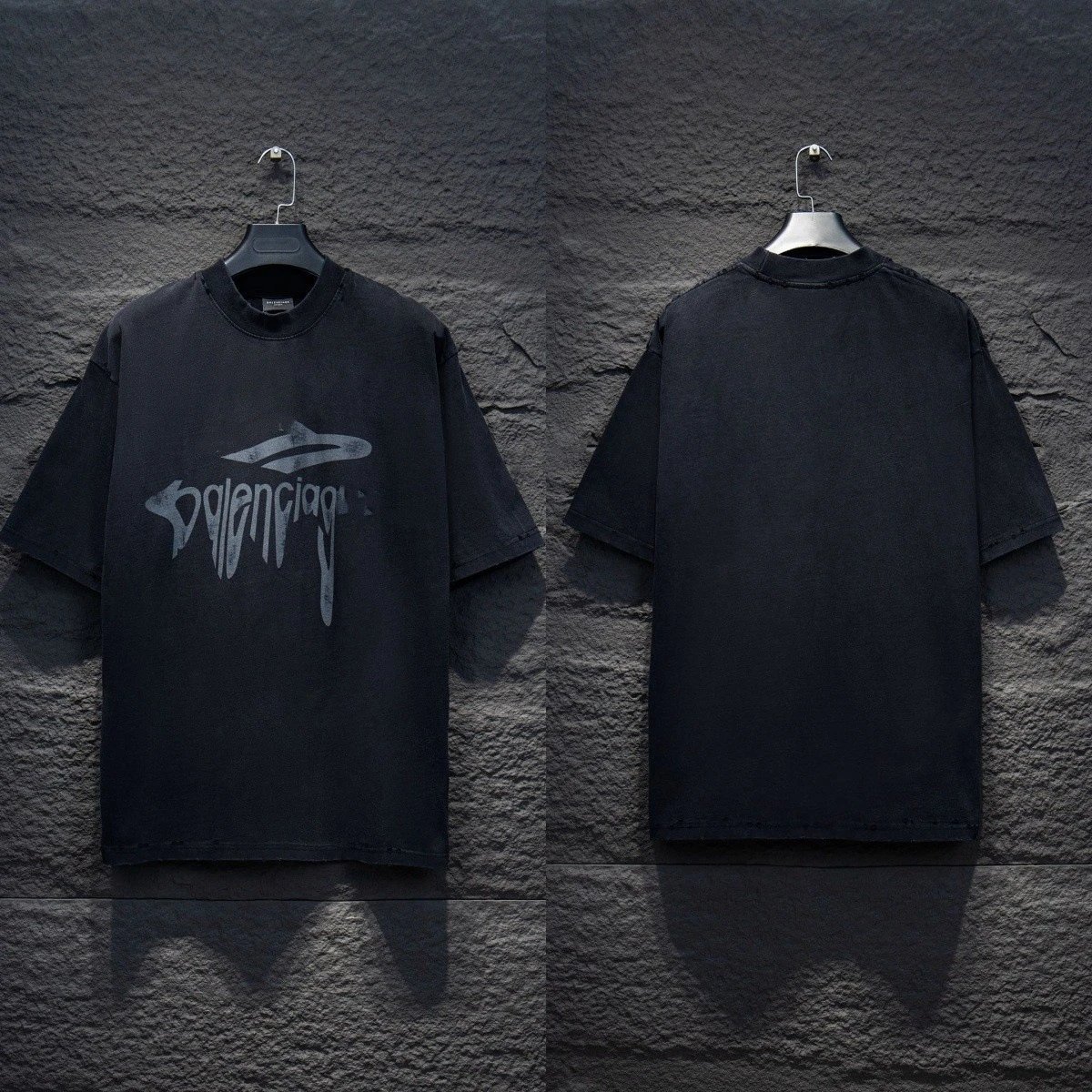 Balenciaga T-Shirts Logo Graphic Oversized Short-Sleeve T-Shirt — 5184 Black