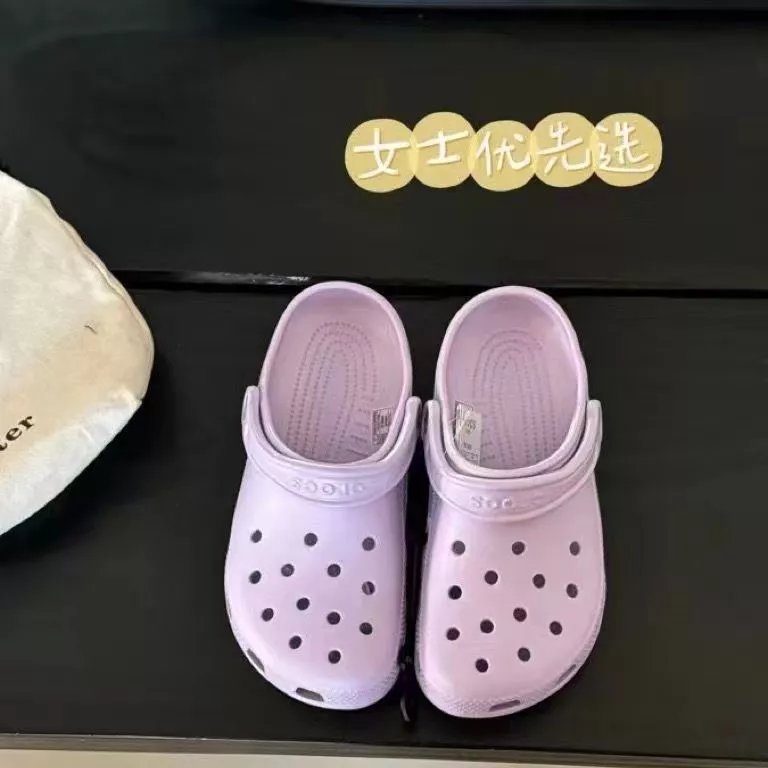 Crocs Classic Clog Light Pink Sandals Slippers - 7