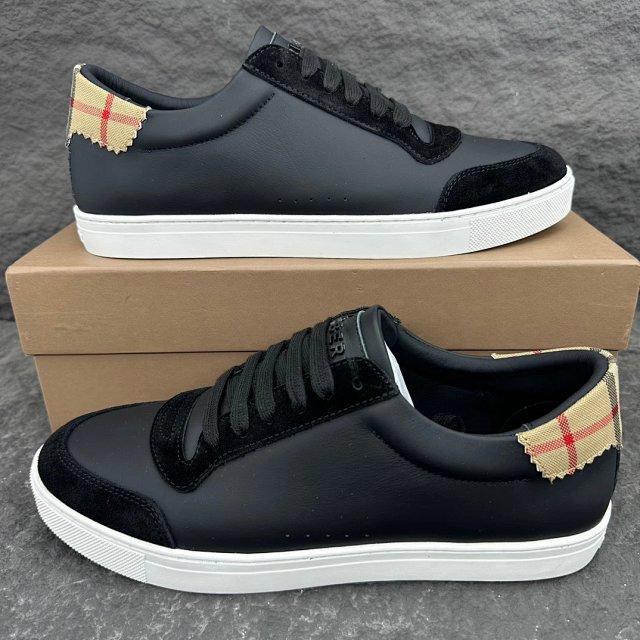 Burberry: seller detail photo 1
