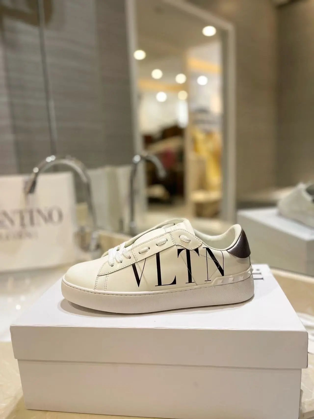 Valentino Open VLTN Shoes — 7 colorway — USFans Spreadsheet photo