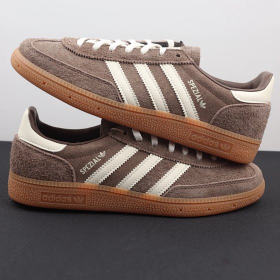 Updated Batch! 9 Colors - Original Handball Spezial IF6490