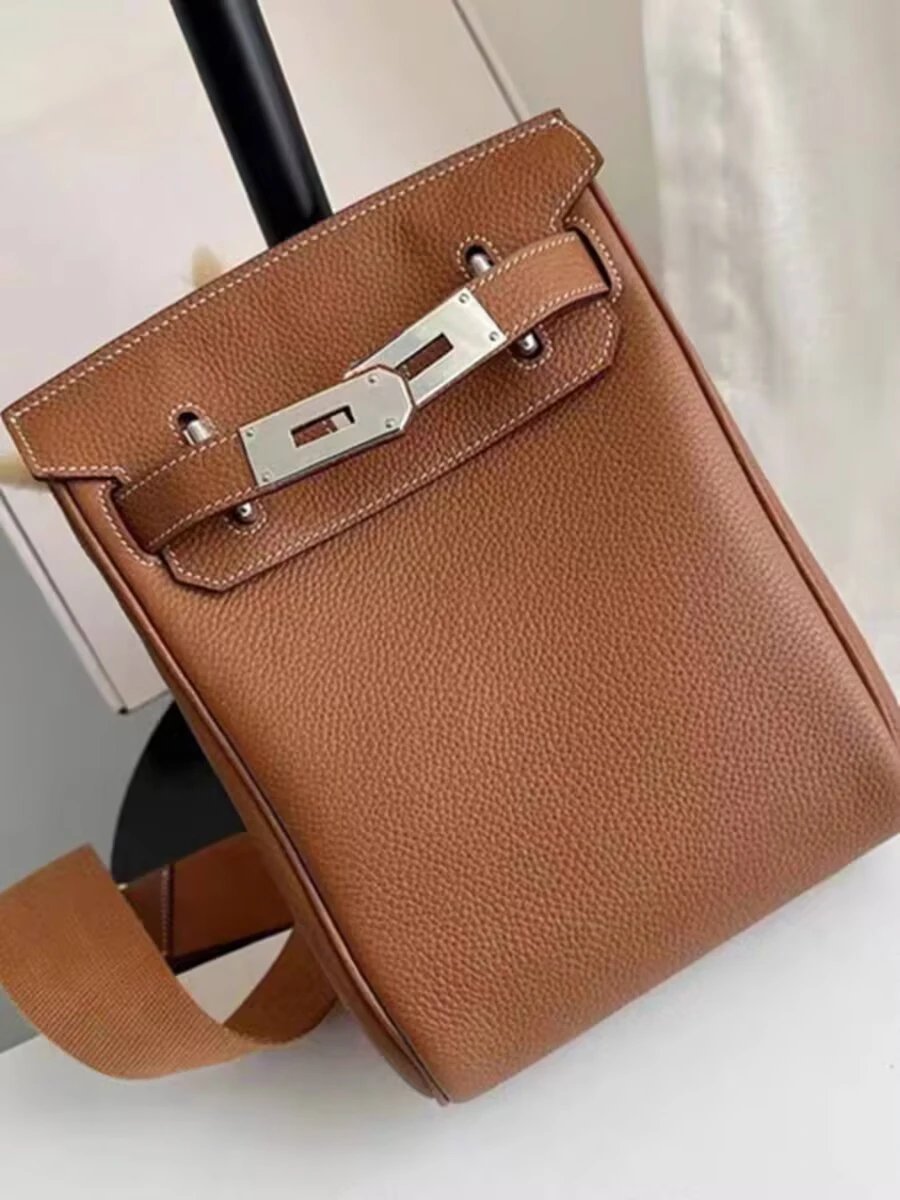 Carrie bag with wide lychee straps WS +852 65506539
