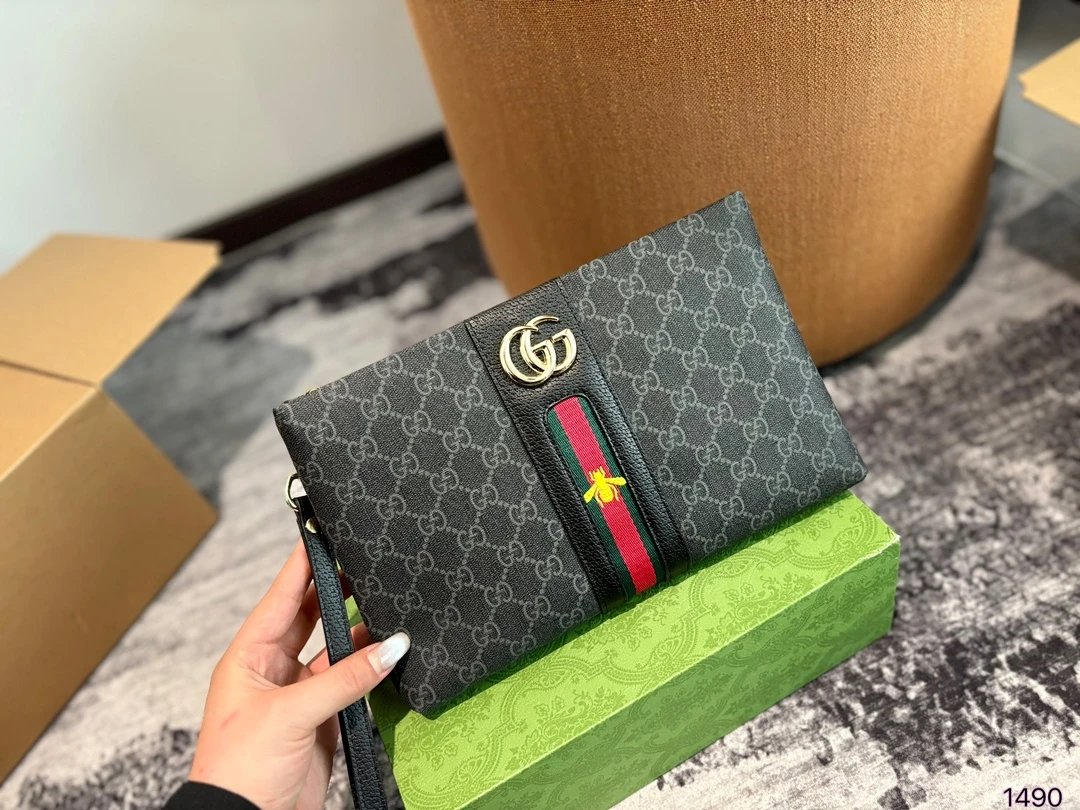 Coach Signature Black Leather Wallet Set with Keychain - 12