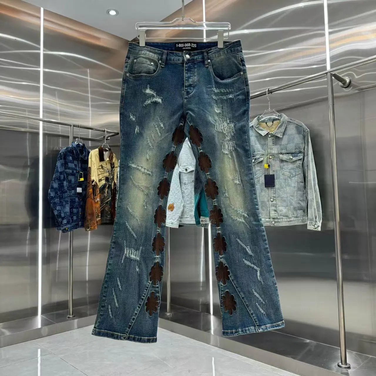 Unbranded Jeans Flared with floral side embroidery — 16