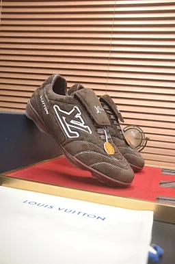thumbnail for Soccer boots for couples, wear them with fashionable sneakers