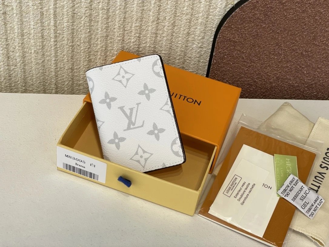 款式6尺寸：8.0*11.0*1.0cm 长*高*宽