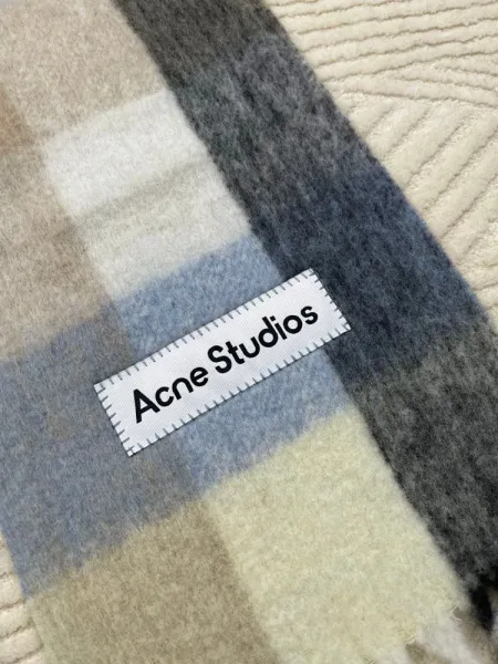 Maison Margiela Tabi Label Cashmere Scarf Multicolor - 11