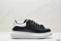 thumbnail for Quin-M high version of the casual sneakers