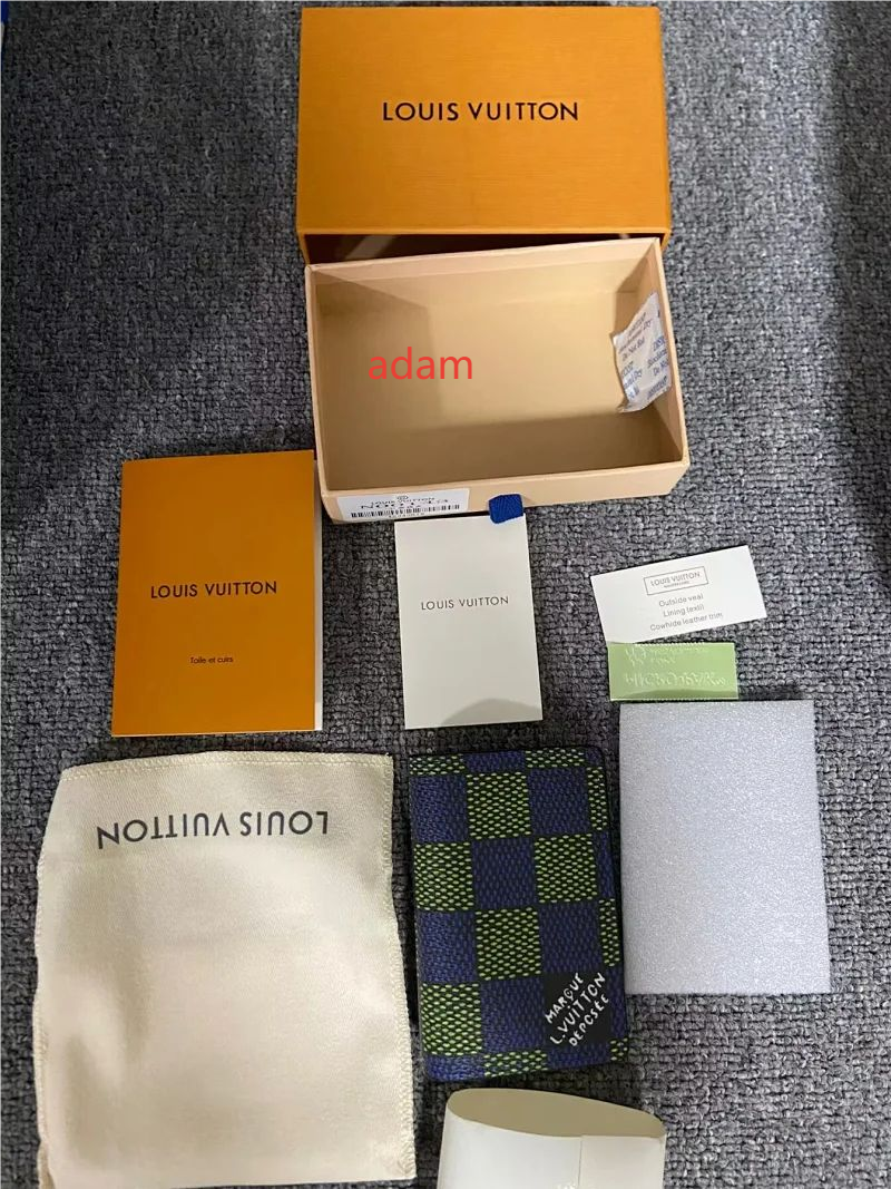 11 Louis Vuitton 钱夹whatsapp 86 187 5004 3665 14