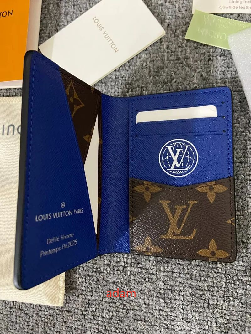 11 Louis Vuitton 钱夹whatsapp 86 187 5004 3665 13