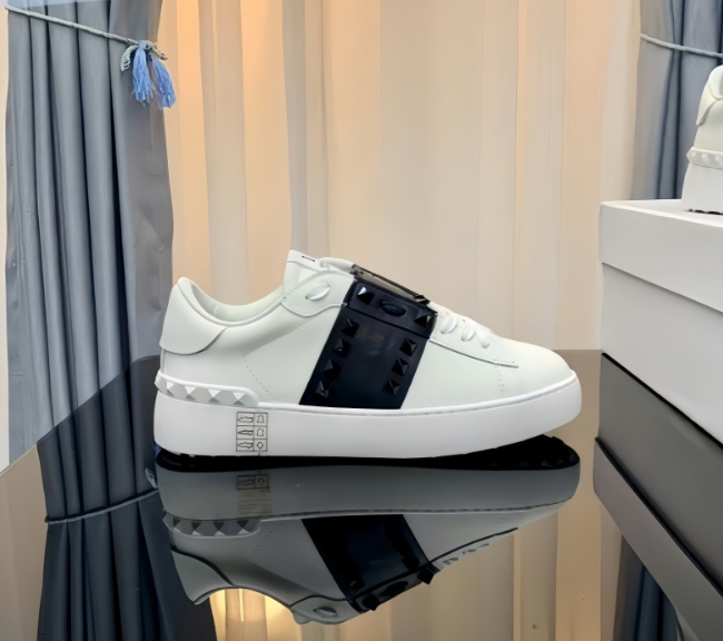 Riveted White Black