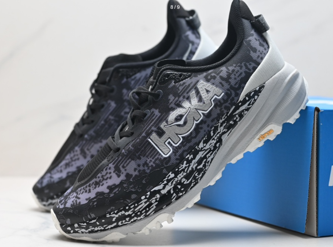 Hoka Speedgoat 5 Trail Runner Black White