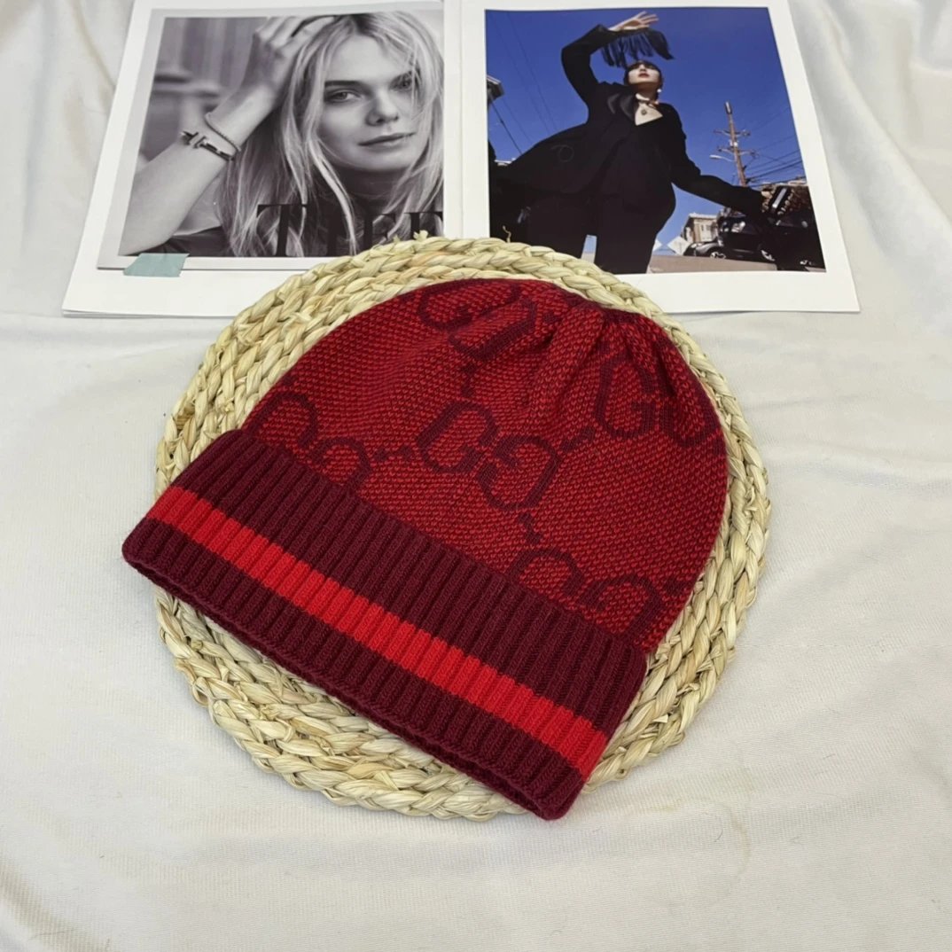 Gucci GG Monogram Knit Beanie Red and Burgundy - 8