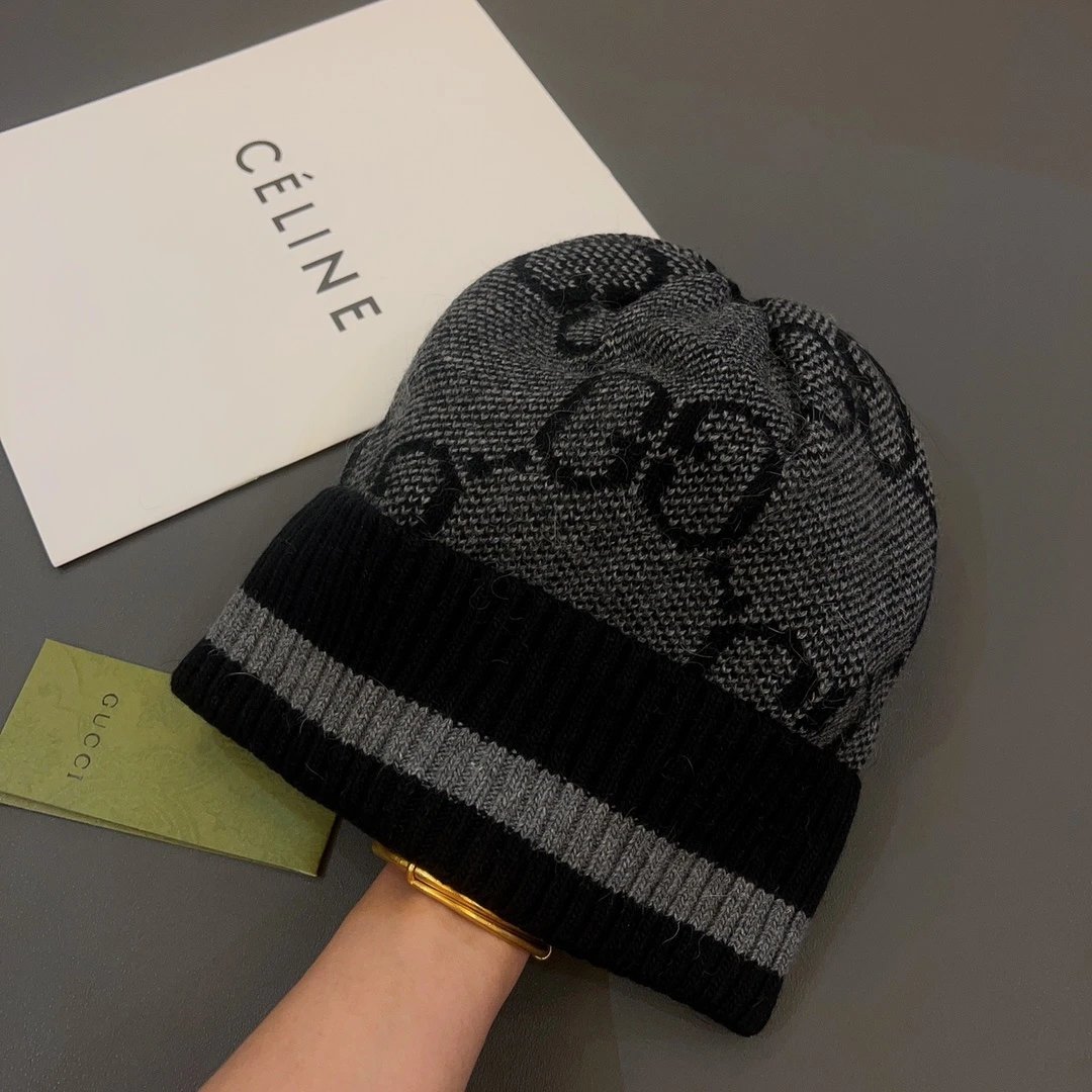 Gucci GG Monogram Knit Beanie Red and Burgundy - 13