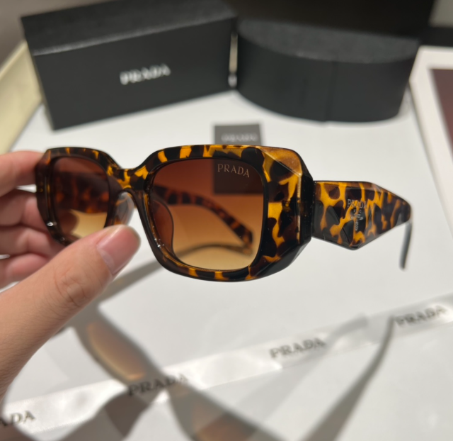 Prada Triangle Logo White Cat-Eye Sunglasses - 5
