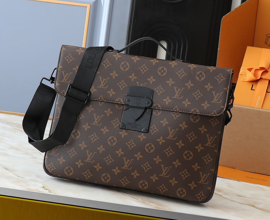 Louis Vuitton Onthego Messenger Bag Black Monogram Embossed Leather - 3