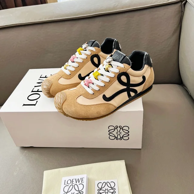 Loewe Sneakers Flow Runner product detail image 10