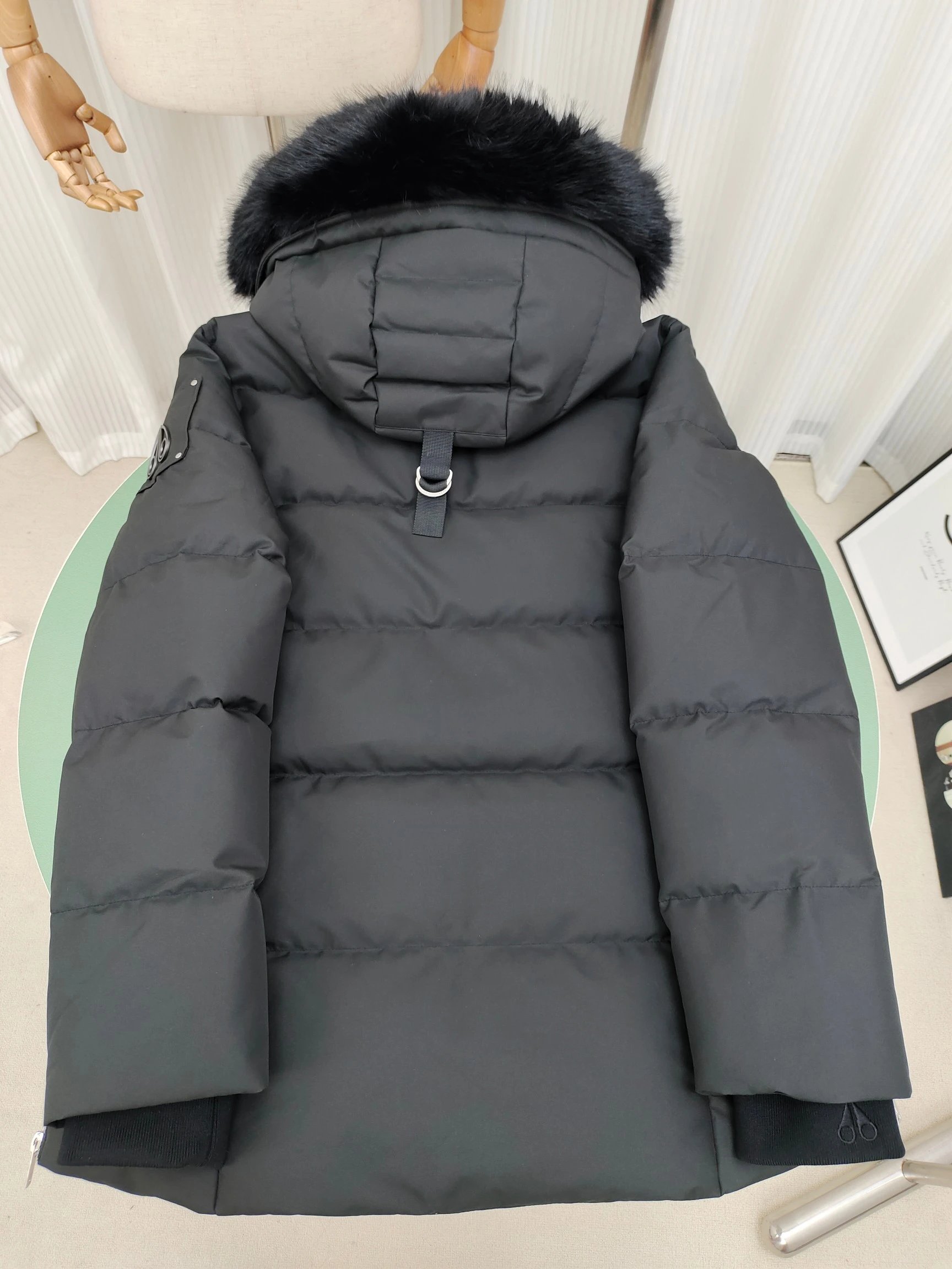 Moose Knuckles Parka White Fur-Trimmed Down Jacket - 3