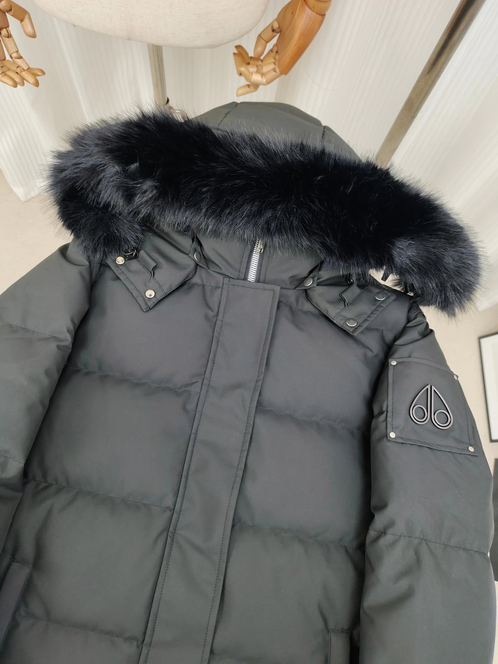 Moose Knuckles Parka White Fur-Trimmed Down Jacket - 10