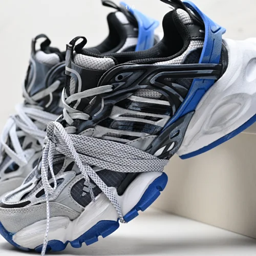Adidas XLG Runner Deluxe
