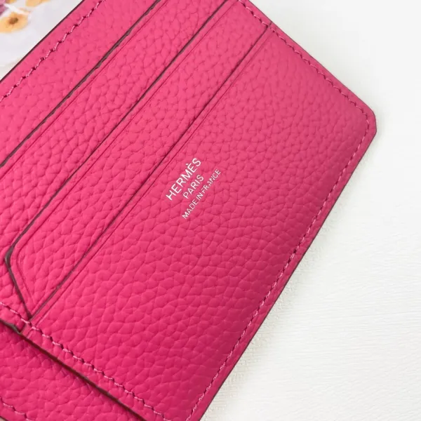 Hermès Card Holder in Fuchsia Togo Leather Wallets - 6