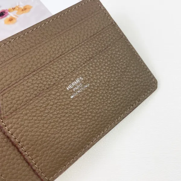 Hermès Card Holder in Fuchsia Togo Leather Wallets - 21