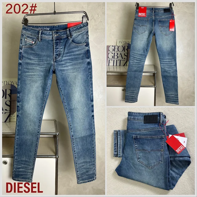Diesel Jeans Five-pocket faded product detail image 11