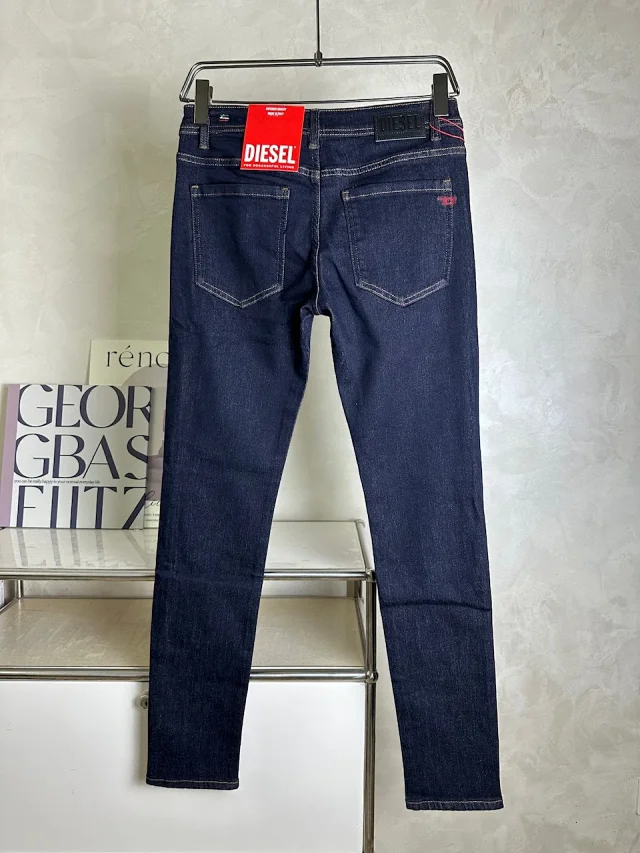 Diesel Jeans Five-pocket faded product detail image 21