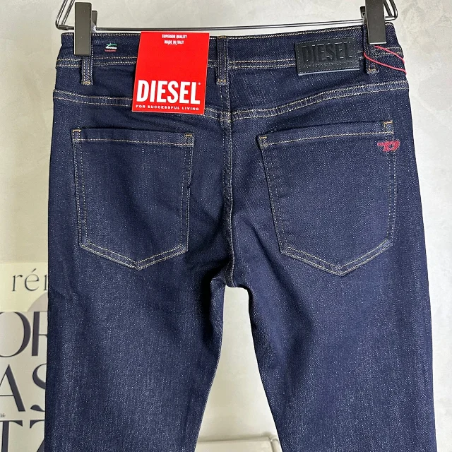 Diesel Jeans Five-pocket faded product detail image 20