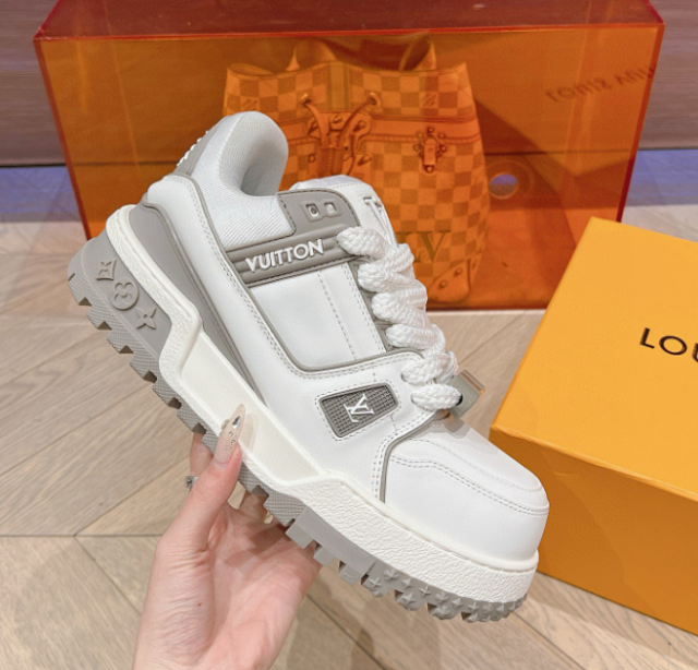 Louis Vuitton Trainer Maxi: seller detail photo 8